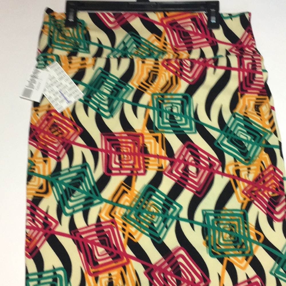 L LulaRoe Cassie Skirt
